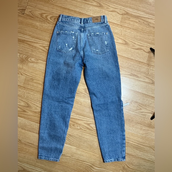 Zara High Rise Ripped Denim Jeans - Picture 4 of 9